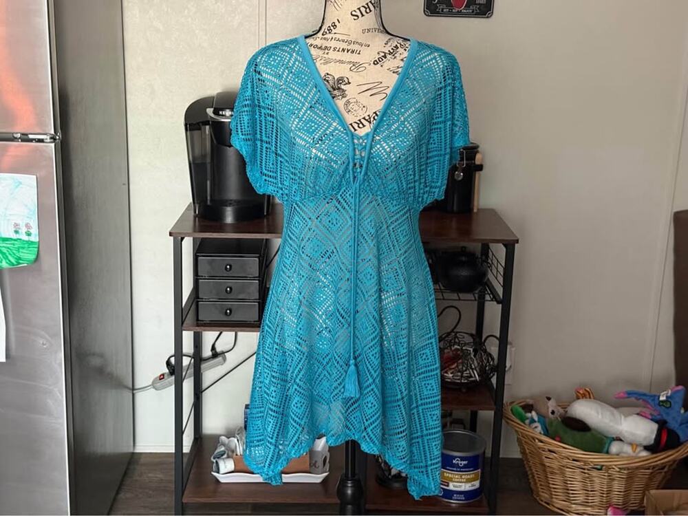Women’s (Juniors) OP Swim Coverup Top Size L (11/13)